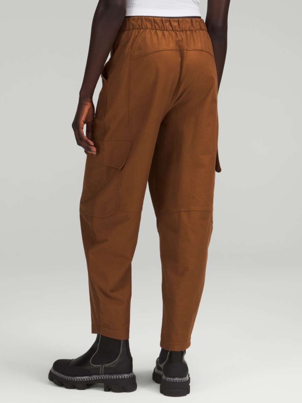 Lululemon Light Utilitech
Cargo Pocket High Rise Pants